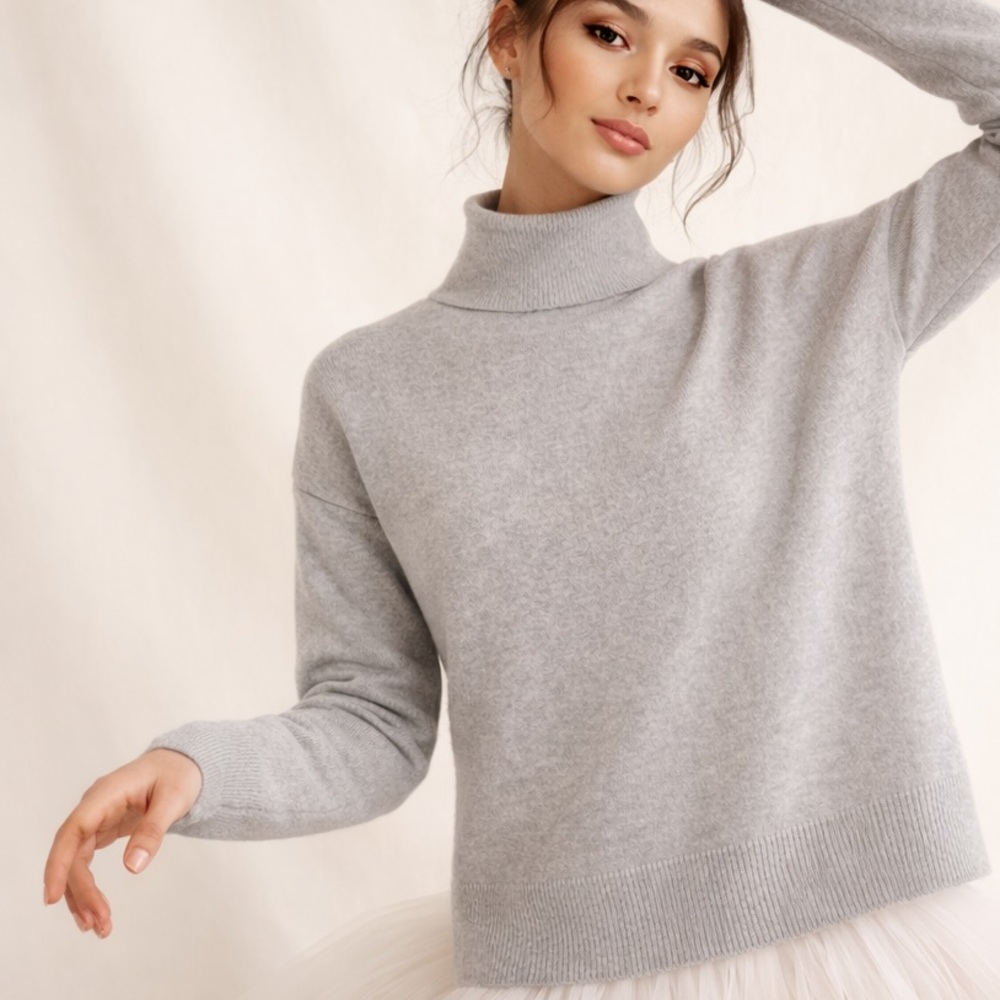 Aritzia Wilfred Cyprie Knit Sweater Merino Wool Mock neck Sweater Soft Grey Sz L